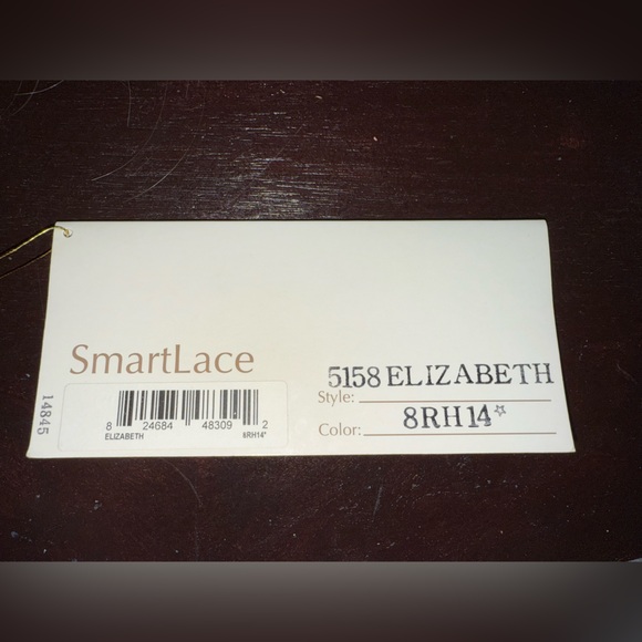 Jon Renau smart lace Elizabeth wig - Picture 5 of 11